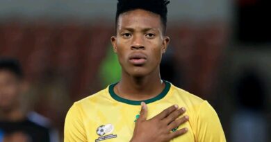 Orlando Pirates yi sayina Yanela Mbuthuma ximfumo