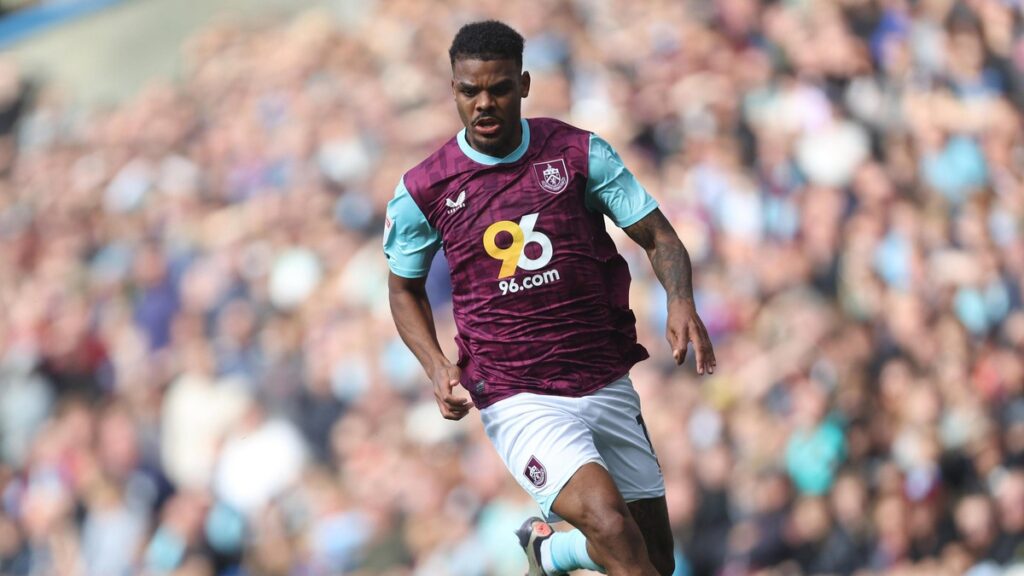 Lyle Foster a tilulamisela eka nguva ya le mahlweni na xipano xa Burnley