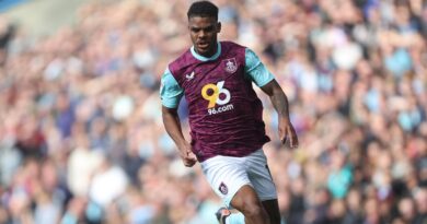Lyle Foster a tilulamisela eka nguva ya le mahlweni na xipano xa Burnley