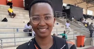 Nthabeleng 'Dunga' Modiko a bumabumela matirhelo ya Banyana Banyana