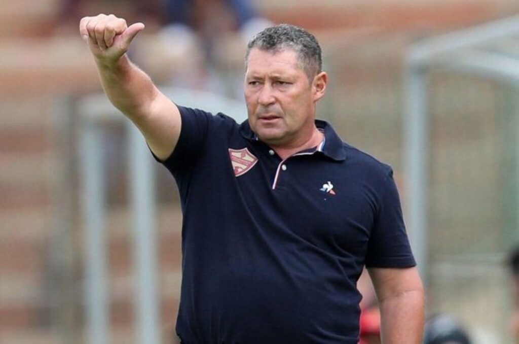 Steve Barker u vulavula hi vumundzuku bya vatlangi vambirhi