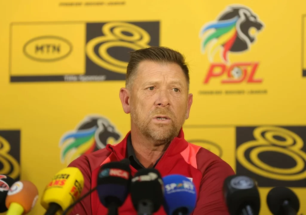 Eric Tinkler a tiyisisa xikongomelo xa xipano