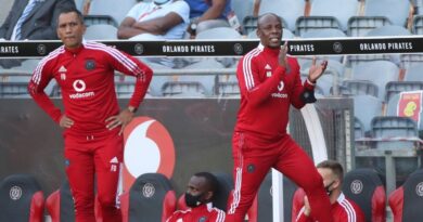 James Mothibi u hlohlotela maAfrika-Dzonga leswaku ya khomana