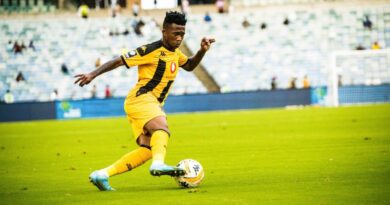 Mduduzi Shabalala a siva Relebohile Mofokeng loko a nga vaviseka