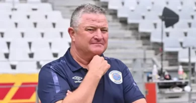 Muzaberi wa Durban City Gavin Hunt u ri vusirheleri bya yena "byi etlele"