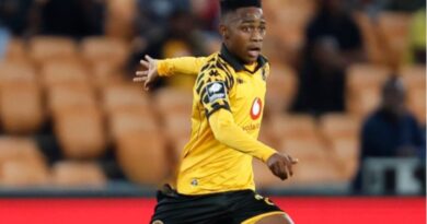 Dokodela Khumalo u kombela Chiefs yi ehleketa hi matirhelo ya Mfundo