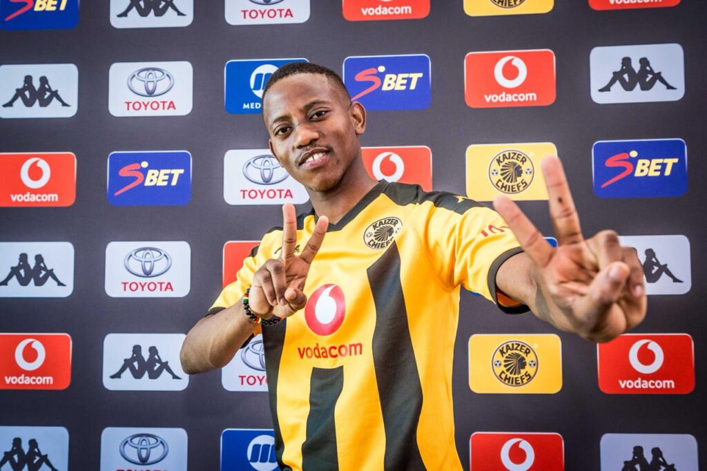 Thabo Cele a hlundzukisiwa hi vazaberi va xipano xa Kaizer Chiefs