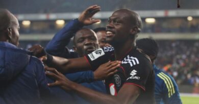 Khune a pimanisa Evidence Makgopa na Kingston Nkatha