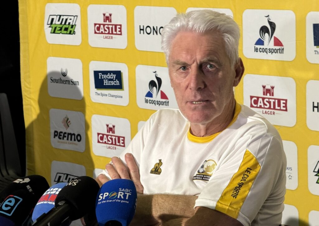 Broos u lava xipano xa Bafana Bafana xi ya ehenhla