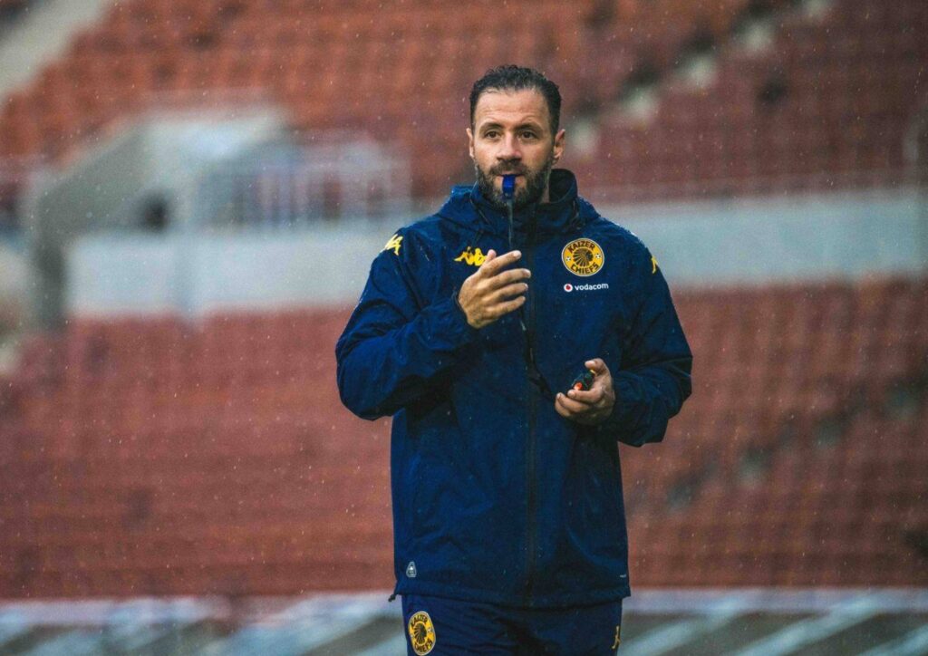 Kaizer Chiefs yi langutane na ku hundzisela vatlangi